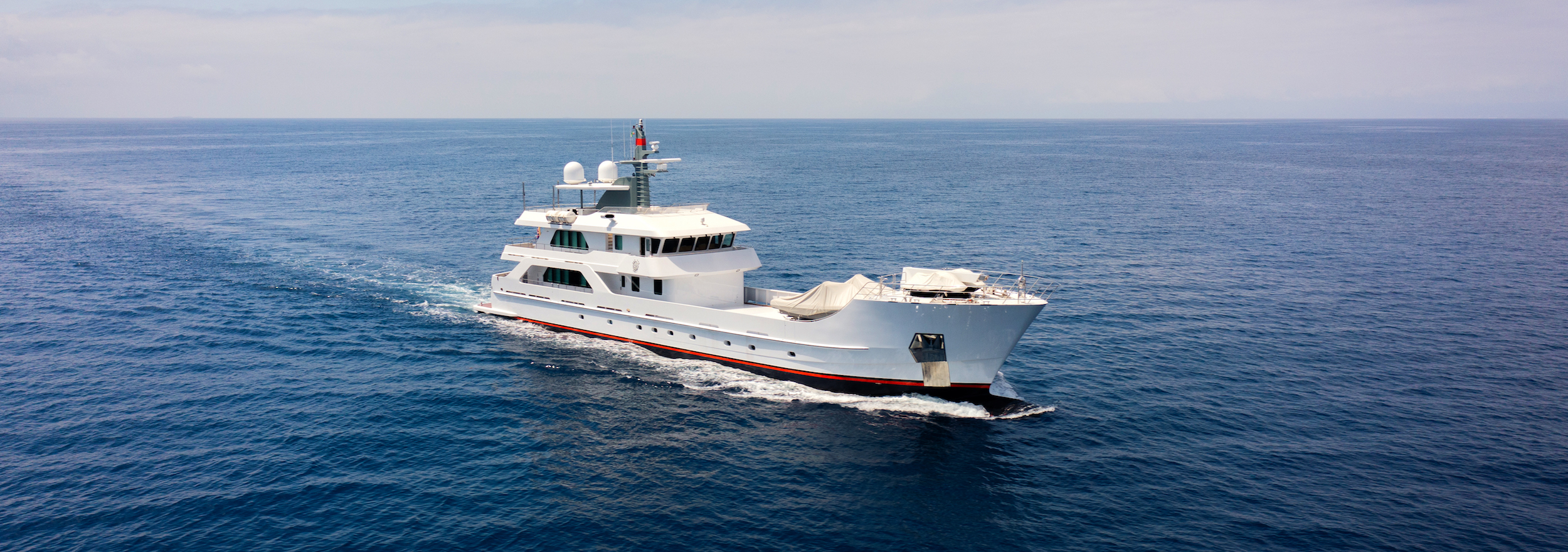 Yacht FAR FAR AWAY Inace Refit by Lusben CHARTERWORLD Luxury